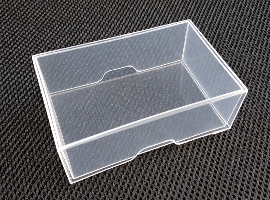 Tom halvtransparent Plastilys-ask i polypropen